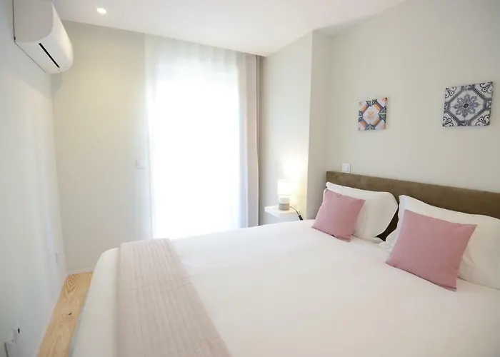 Blue House - Parking *