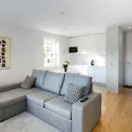 Blue House - Parking