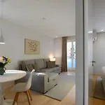 Blue House - Parking *