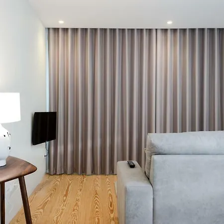 Blue House - Parking *