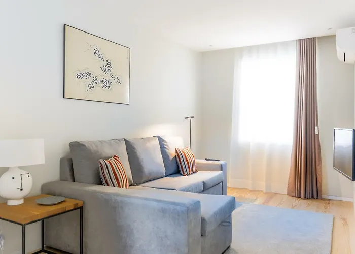 Blue House - Parking *