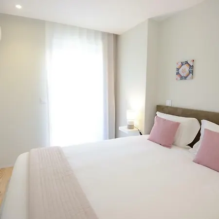 Blue House - Parking *