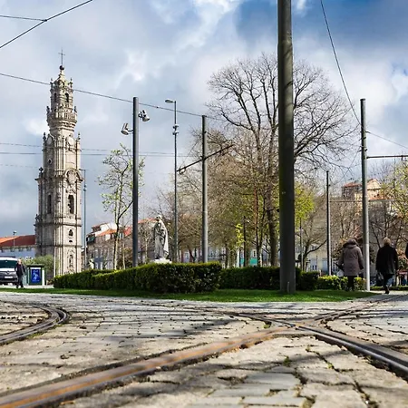 Blue House - Parking *